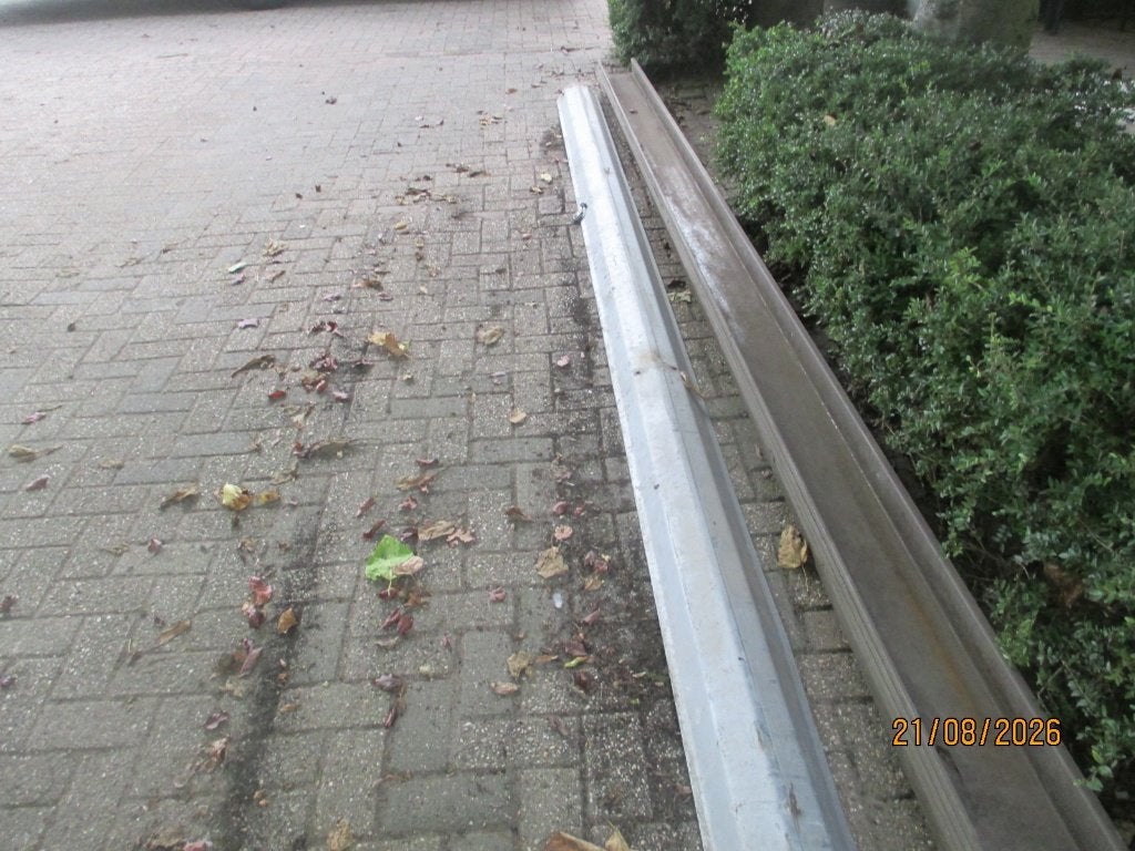 2 stale goten, Ophalen, Zo goed als nieuw, IJzer