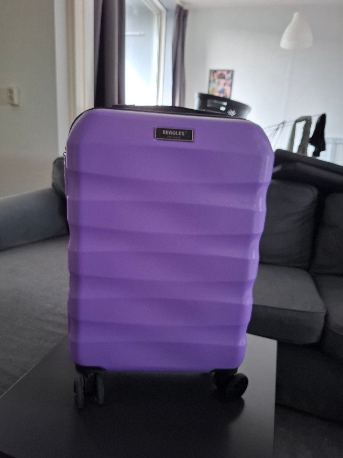 Beagles Original Handbagage Koffer - Paars, 30 Liter, Ophalen, 50 tot 60 cm, Hard kunststof, Zo goed als nieuw
