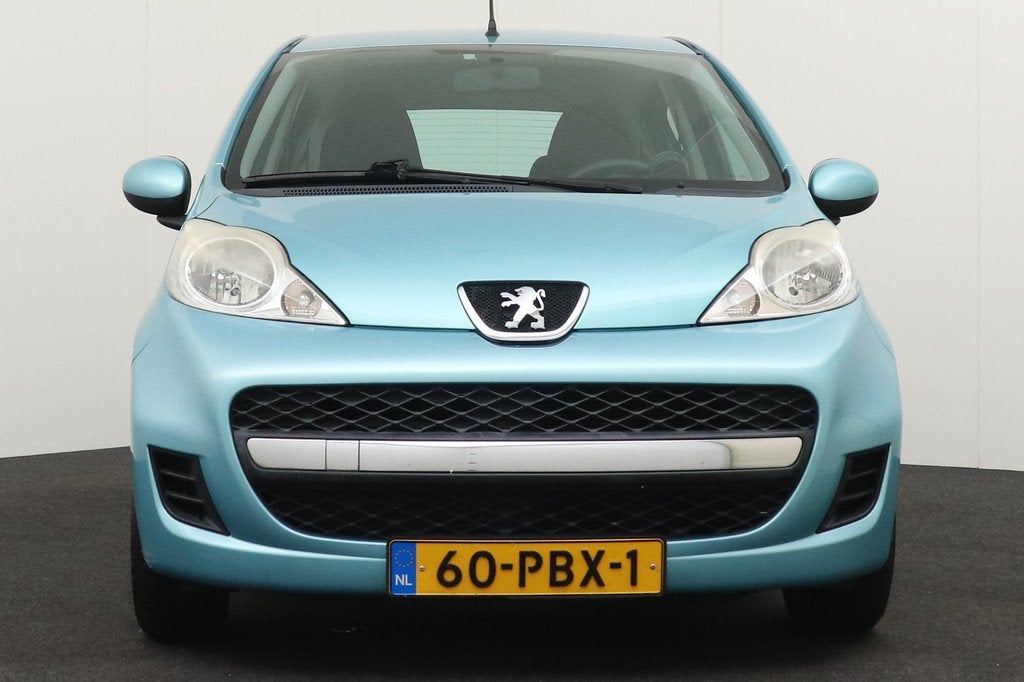 Peugeot 107 1.0-12V Aut. Millesim 200 Sport Afn.Trekhaak Pio, Euro 5, Stof, Gebruikt, Zwart