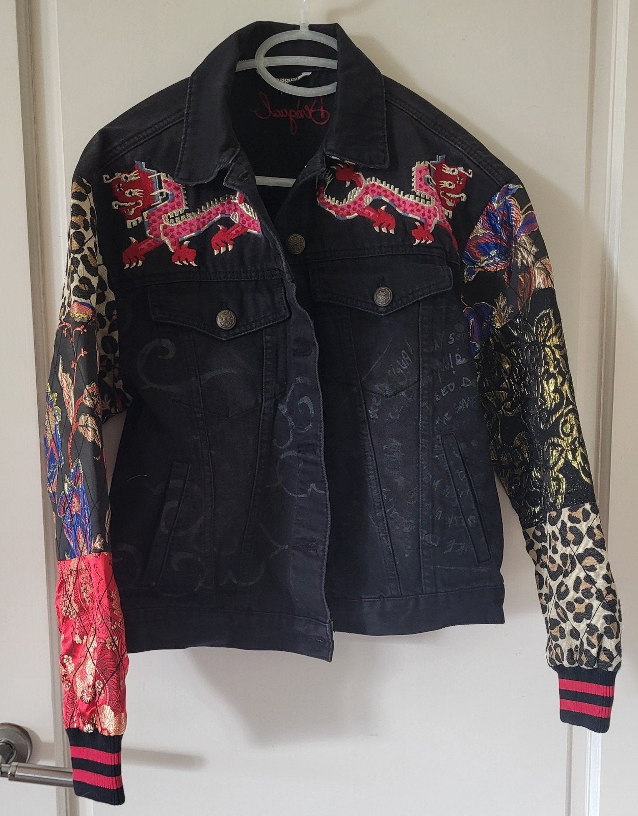 Bijzondere jas van Desigual, spijkerjas,  maat XS, Zwart, Nieuw, Ophalen of Verzenden, Desigual