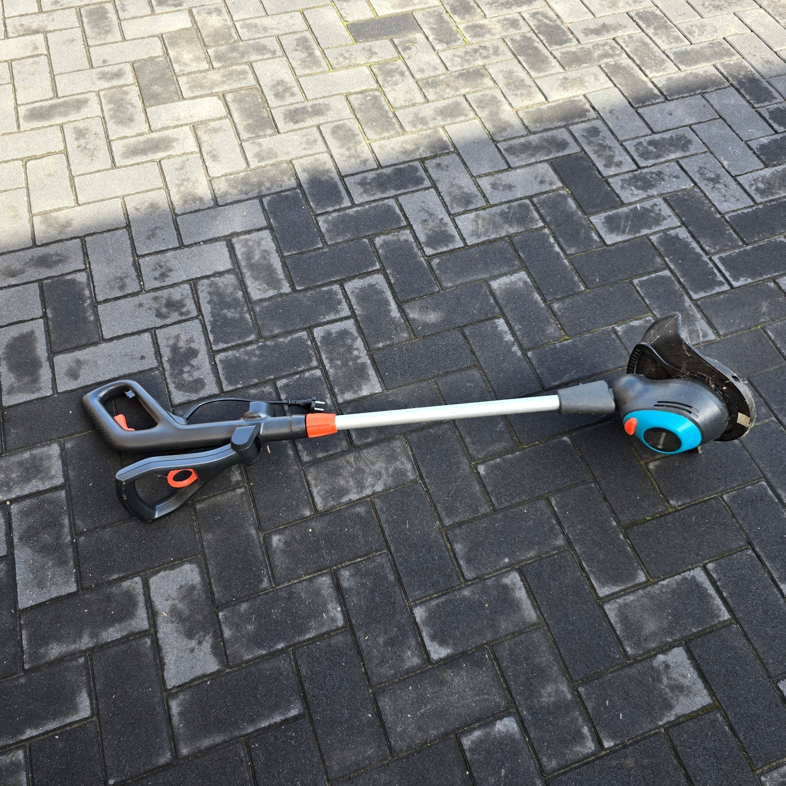 Gardena EasyCut 450/25 elektrische grastrimmer, Elektrische grasmaaier, Ophalen of Verzenden, Zo goed als nieuw, 30 t/m 39 cm