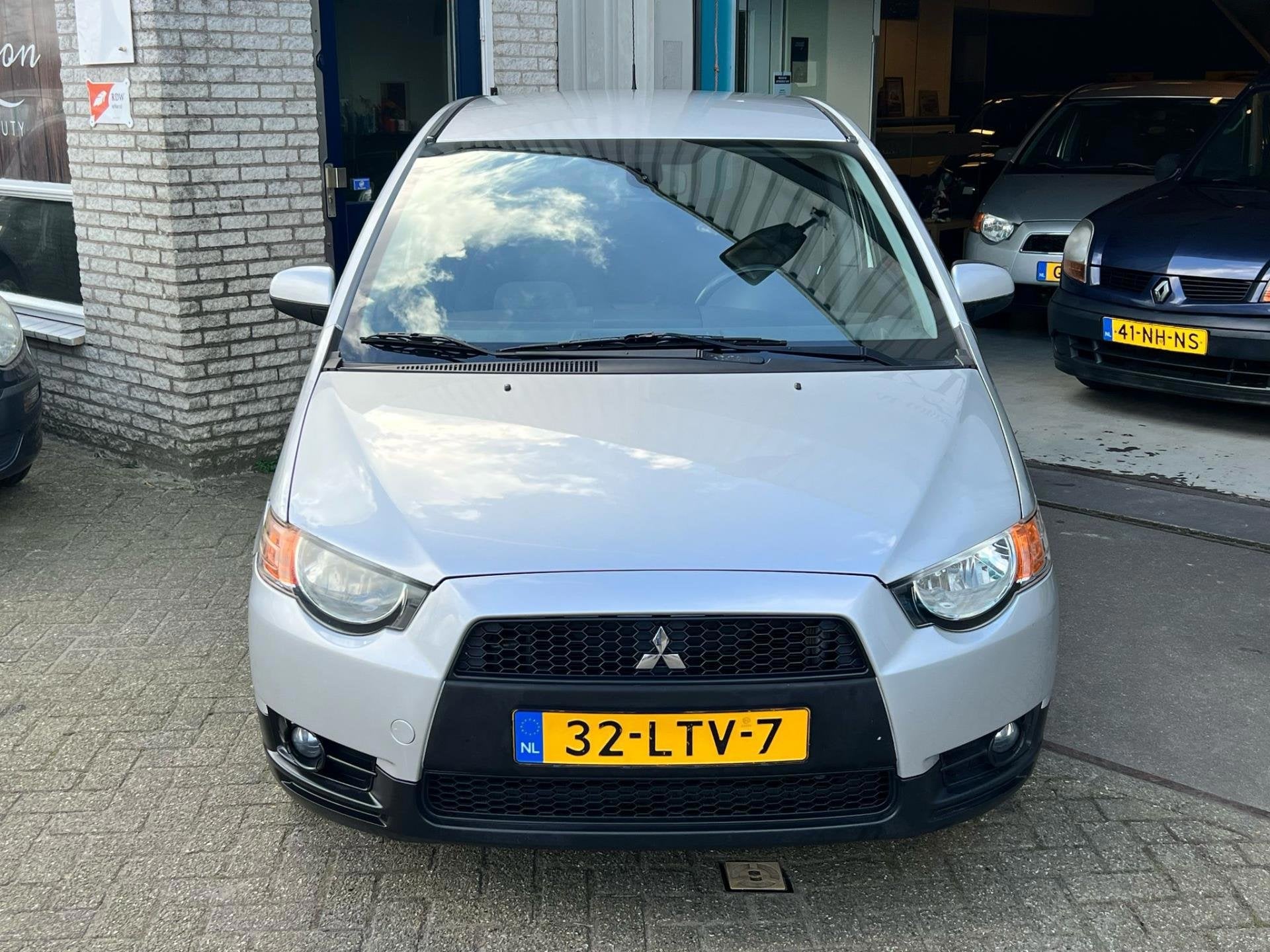 Mitsubishi Colt 1.3 Edition Two| Automaat, Dealer onderhouden, Gebruikt, 31 €/maand, Colt