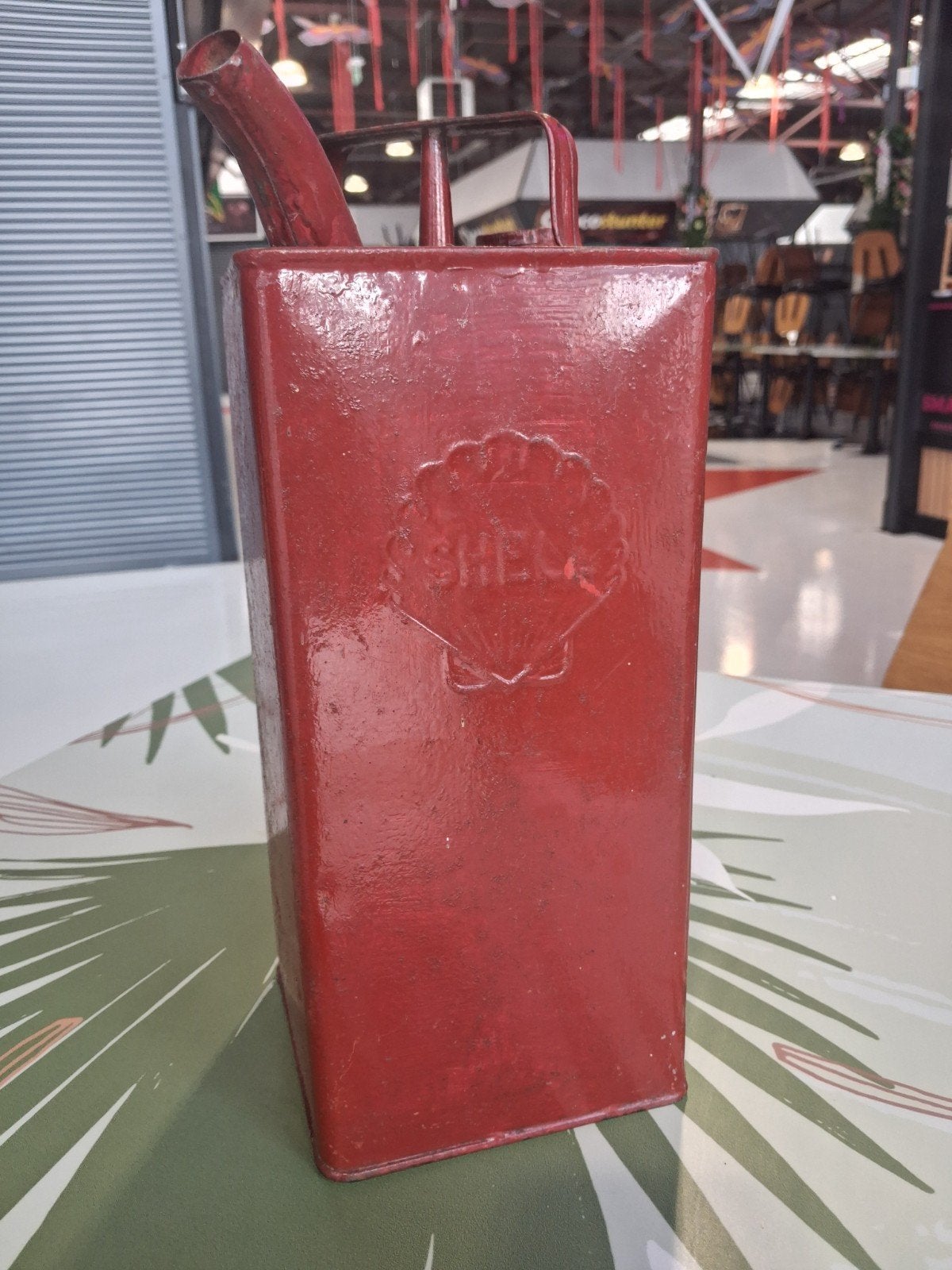 Vintage Shell Jerrycan V.B. 1953 - Rode Metalen Benzinekan, Ophalen of Verzenden