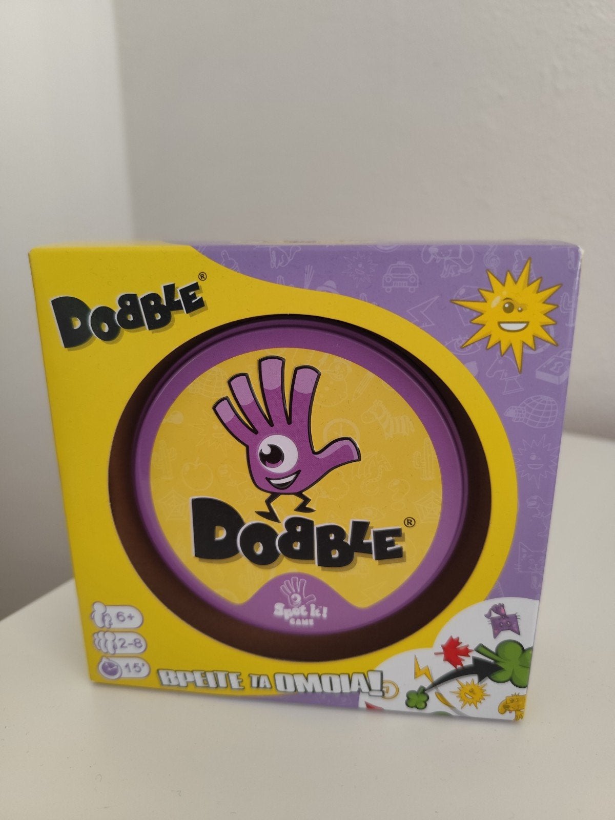 Classic Dobble card game - brand new, Hobby en Vrije tijd, Vijf spelers of meer, Ophalen of Verzenden, Nieuw