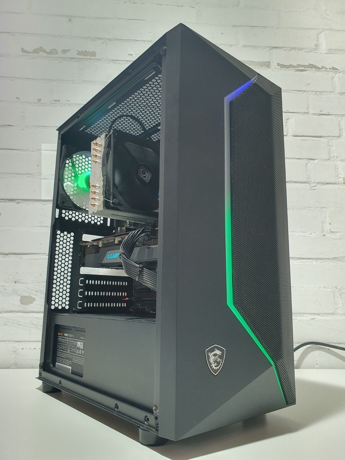 RGB Game PC i7-6700K RX 5700 XT 16GB DDR4 1.2TB Windows 11, Computers en Software, Desktop Pc's, ., Ophalen of Verzenden, Zo goed als nieuw