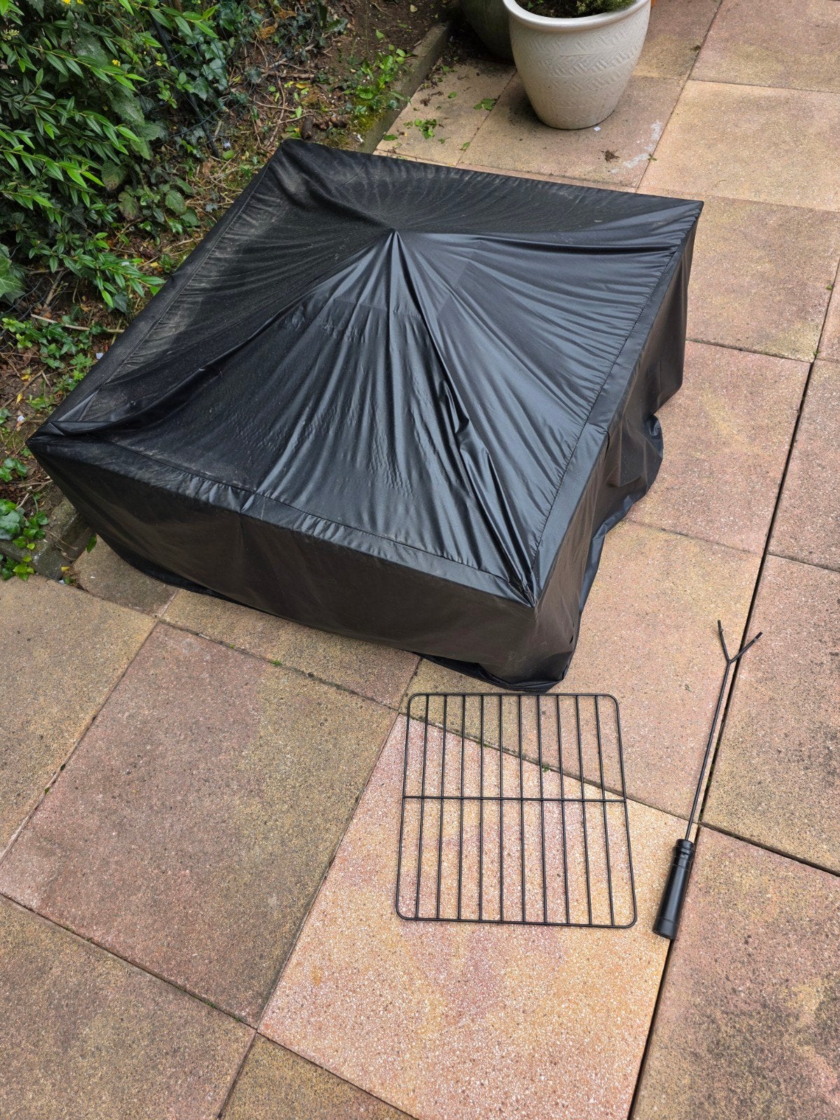 Yaheetech Vuurplaats met Vonkenbescherming - 3-in-1, Tuin en Terras, Houtskoolbarbecues, Ophalen