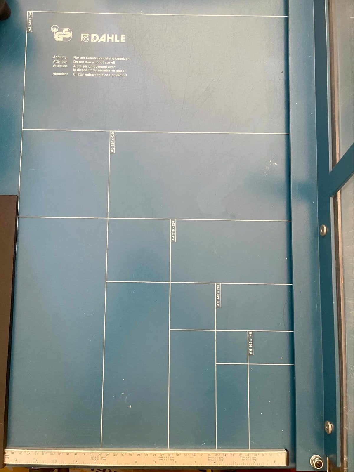 Dahle A1 Snijtafel met onderstel, Ophalen, Gebruikt