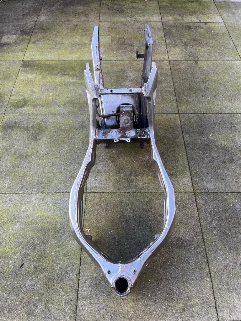 Kawasaki ZX9r frame, subframe, achterbrug en schokbreker, Ophalen, Gebruikt