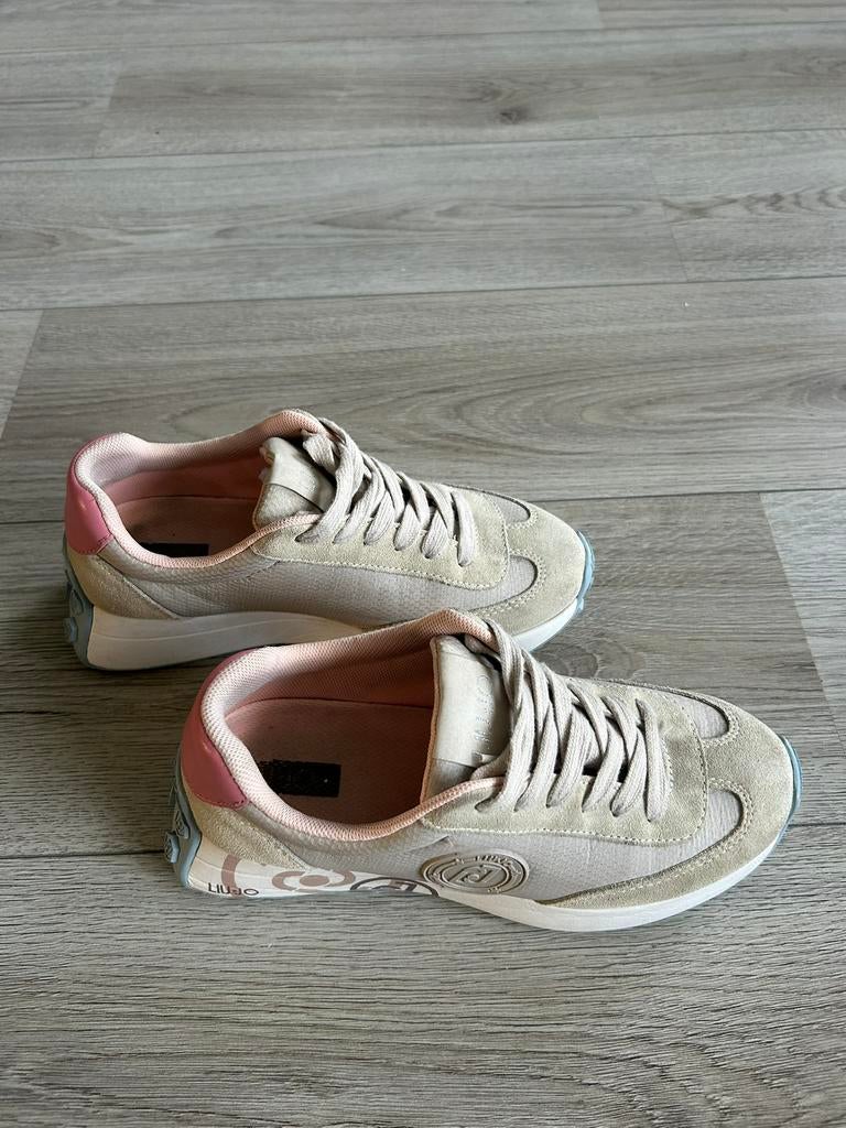 Mooie Sneakers LIU JO, Maat 37, Beige, Ophalen of Verzenden, Sneakers of Gympen, Zo goed als nieuw