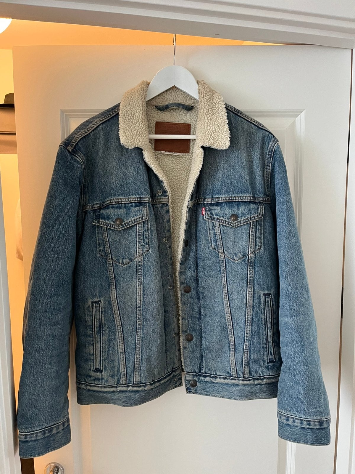 Levi’s Scherpa Trucker - Denim Jacket - Maat M, Ophalen of Verzenden, Gedragen, Maat 48/50 (M), Blauw