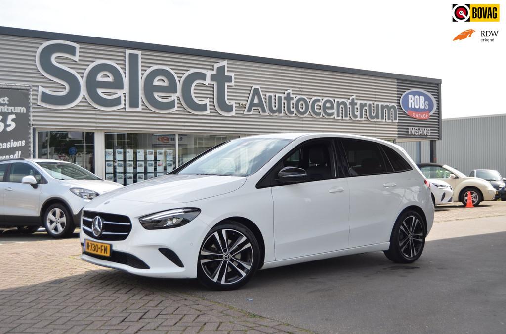 Mercedes-Benz B-klasse 200 Business Solution AMG-STYLE|STOEL, Gebruikt, Euro 6, 4 cilinders, Met garantie (alle)