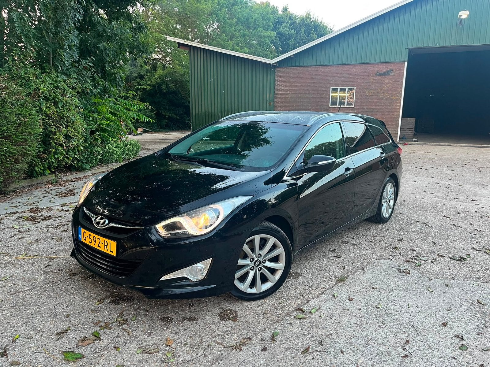 Hyundai i40 1.6 GDI 135PK 2012 Zwart, Auto's, Hyundai, Voorwielaandrijving, 15 km/l, 600 kg, 4 cilinders