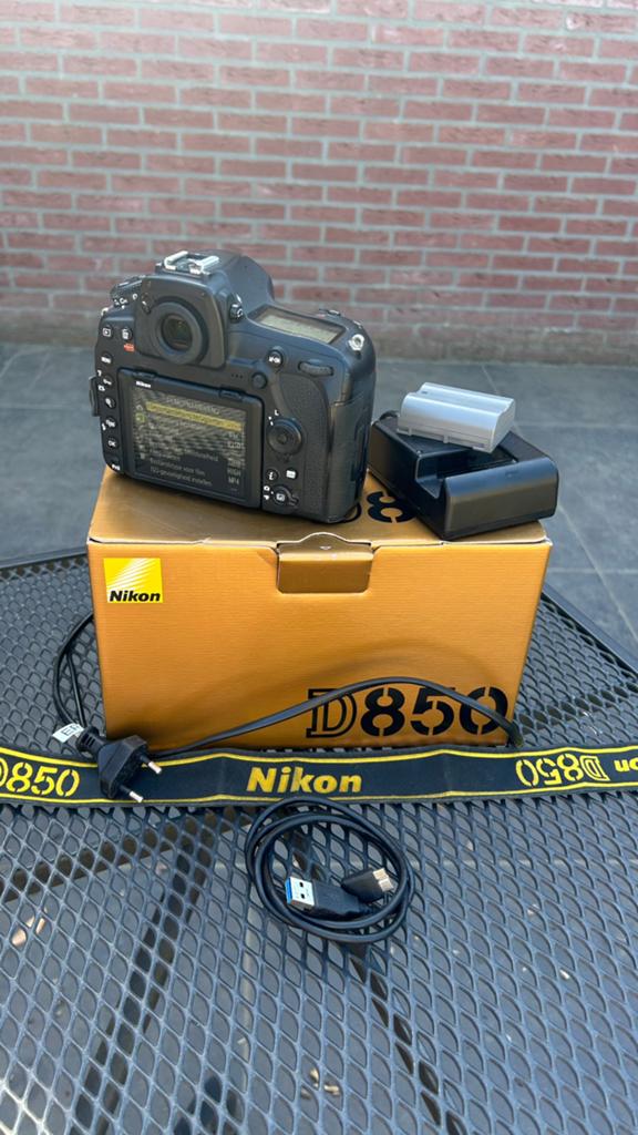 Nikon D850, Ophalen, Spiegelreflex, Zo goed als nieuw, Nikon