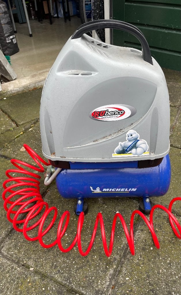Rubenco Michelin Compressor 6 Liter 8 Bar 1100 Watt 90 DB(A), Gebruikt, 6 tot 10 bar, Ophalen of Verzenden, Minder dan 200 liter/min