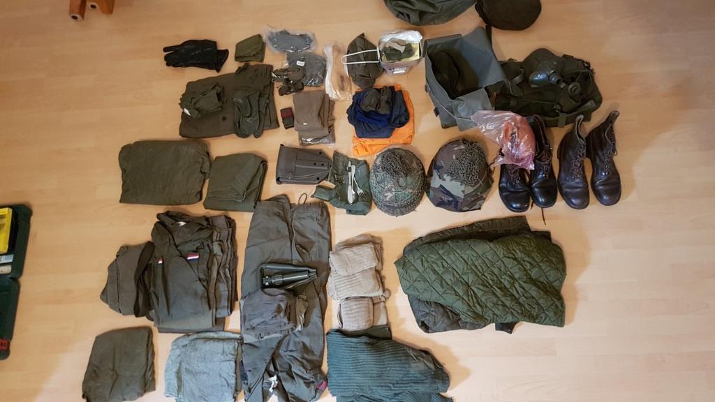 Plunjebaal, Verzamelen, Ophalen, Landmacht, Nederland, Kleding of Schoenen