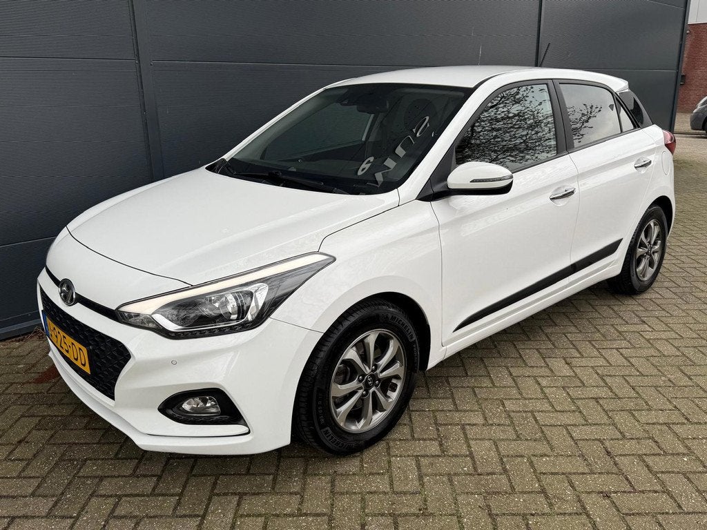 Hyundai I20 1.0 T-GDI Premium/Automaat/Navi/carplay/Camera/A, Auto's, Hyundai, 450 kg, Gebruikt, Euro 6, 100 pk