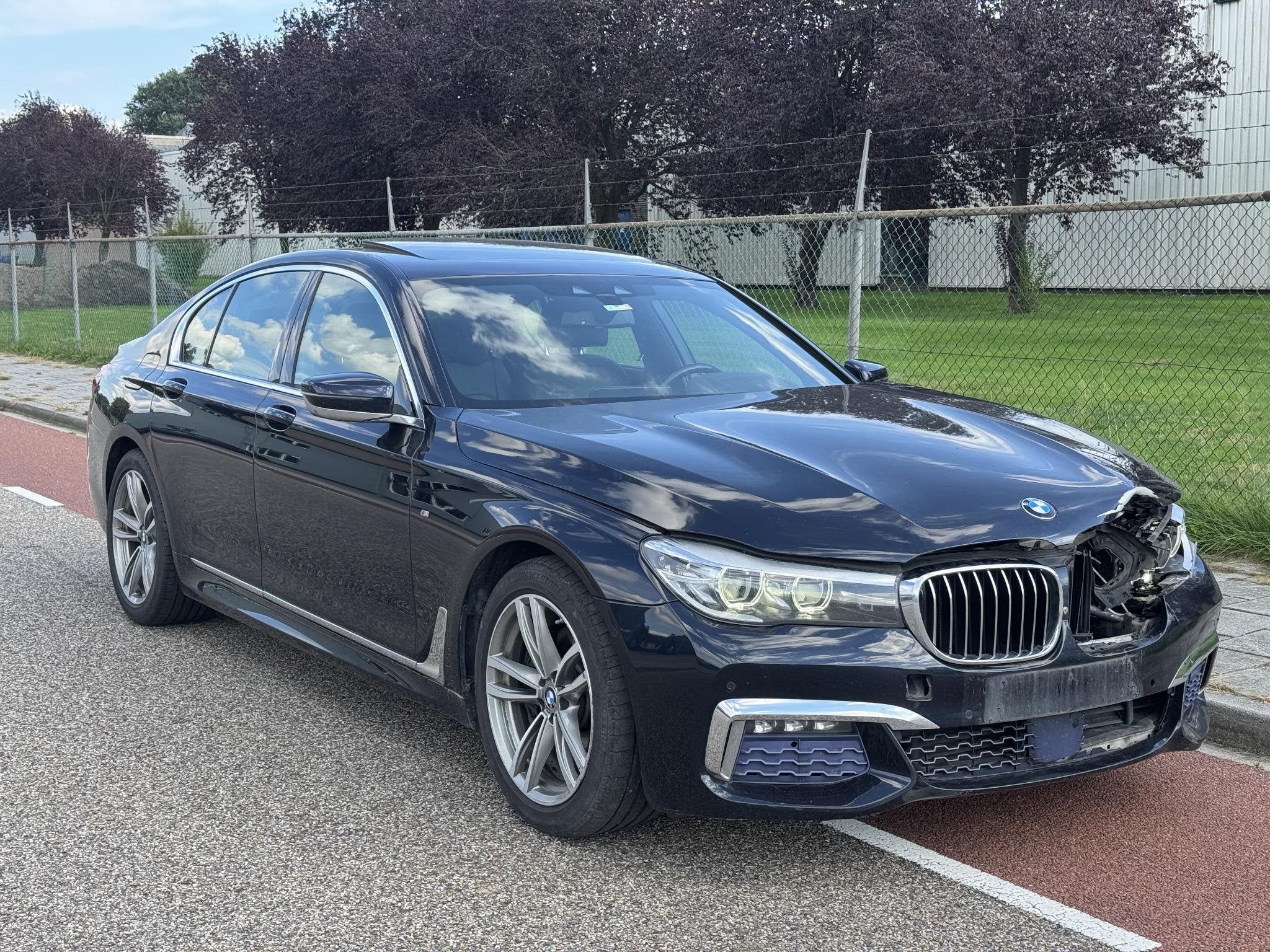 BMW 7-serie 730d High Executive M-Sport Lichte Schade, Automaat, Einsteinlaan 5
2289 CC  Rijswijk, NL, 2993 cc, Zwart