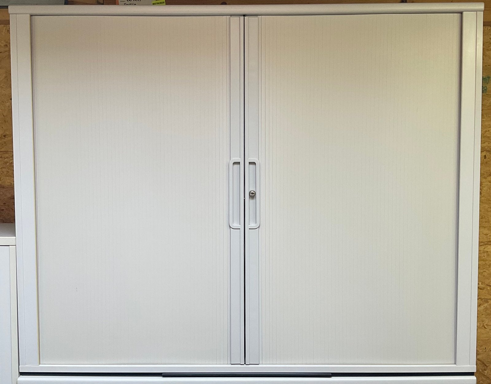 Roldeurkast 1x (135x108,5x43), Huis en Inrichting, Kantoor, werkplaats, schuur, voorraadkast, Gebruikt, 100 tot 150 cm, 25 tot 50 cm