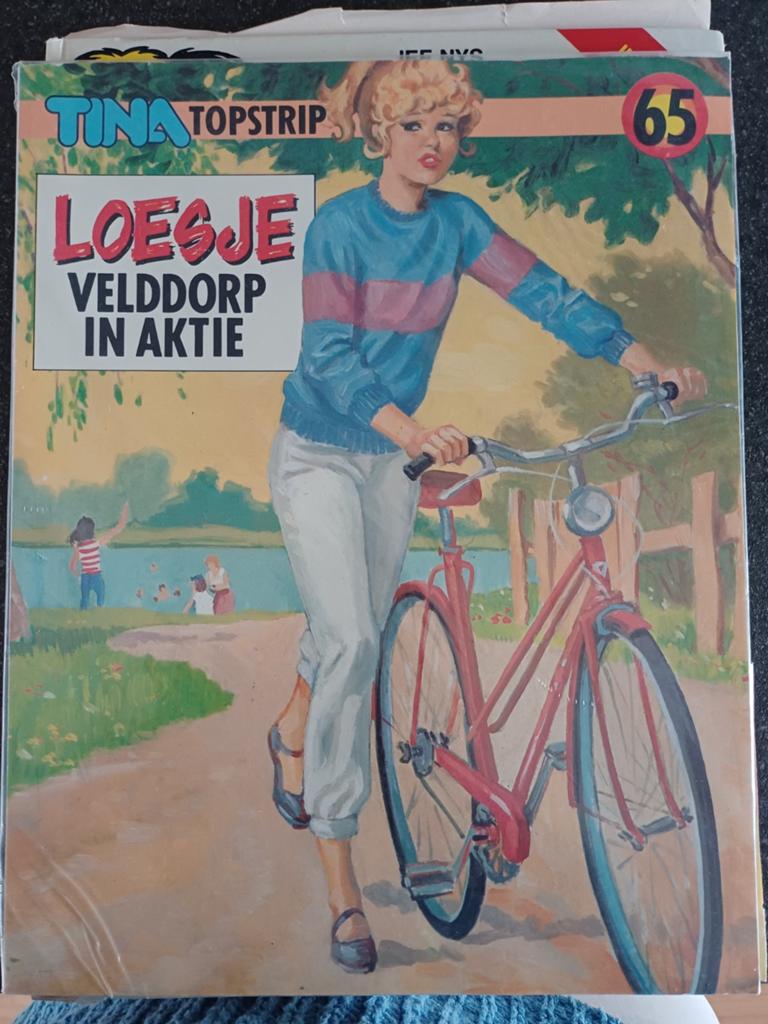 Tina Topstrip 65 - Loesje Veldorp in Aktie, Boeken, Ophalen of Verzenden