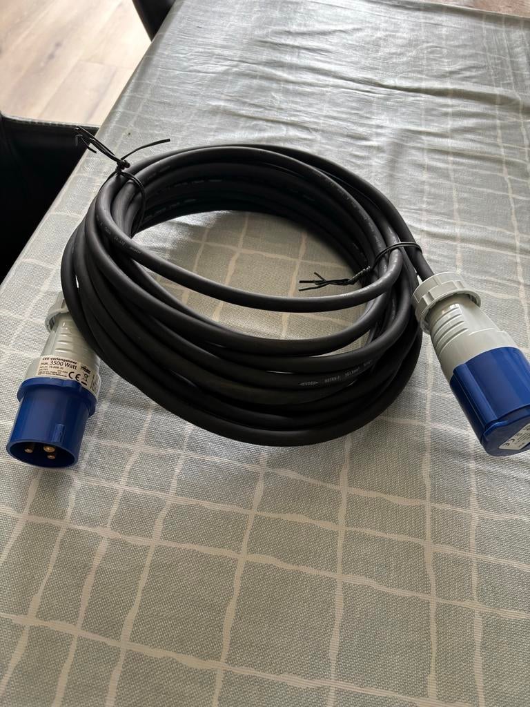 Camping CEE verlengsnoer 10m H07-RNF 3G 1,5mm, Caravans en Kamperen, Kampeeraccessoires, Ophalen, Zo goed als nieuw