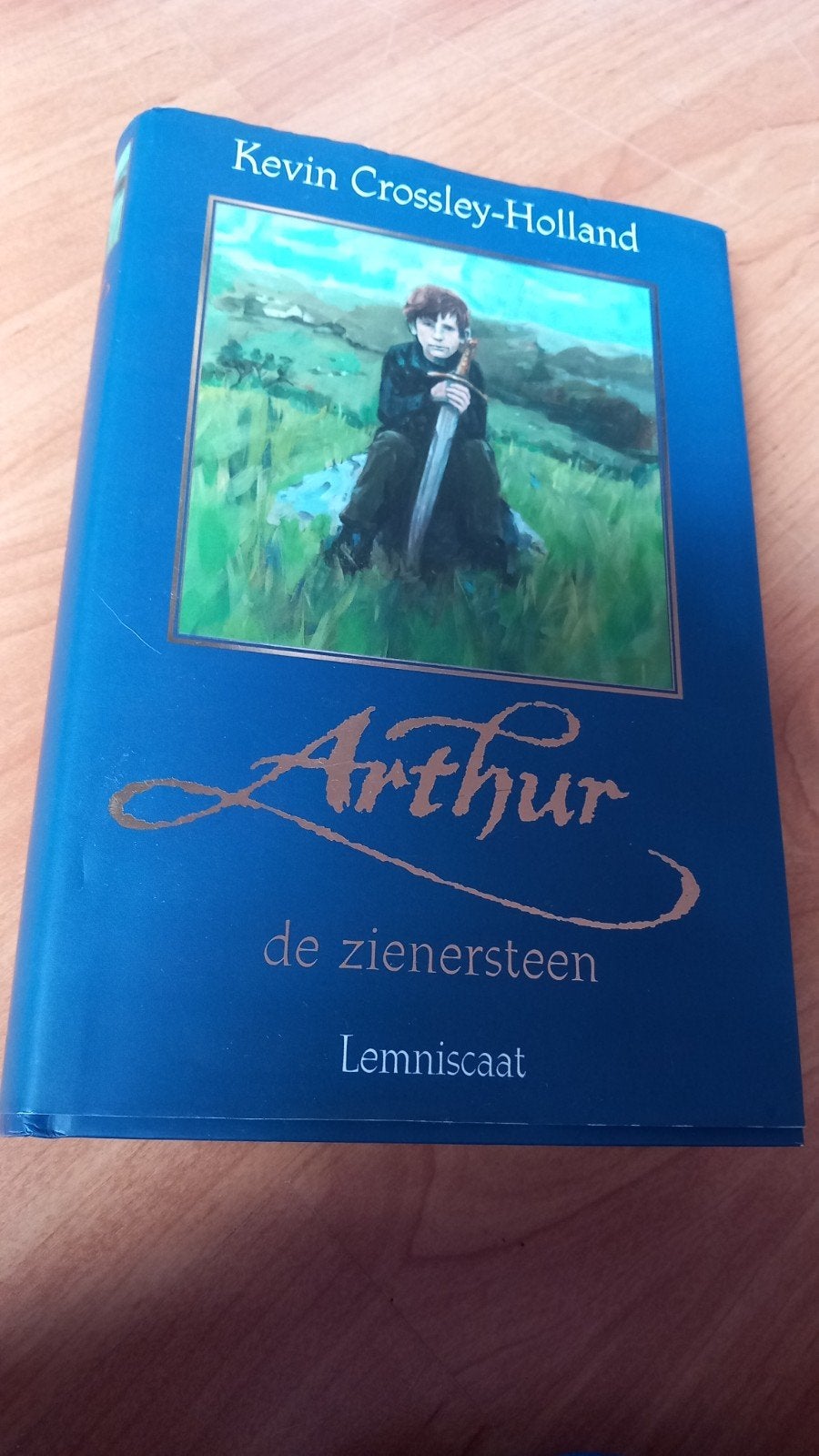 Arthur de Zienersteen - Kevin Crossley-Holland, Ophalen of Verzenden, Zo goed als nieuw