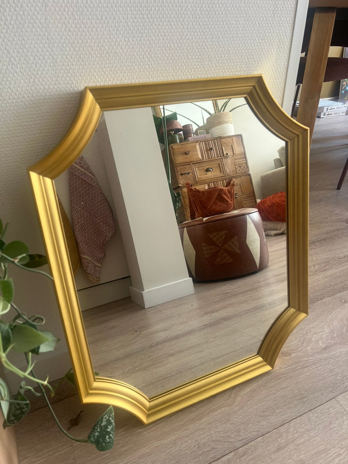 IKEA Svansele spiegel 52 x 63,5 cm gouden lijst, Ophalen, Zo goed als nieuw, Minder dan 100 cm, Rechthoekig