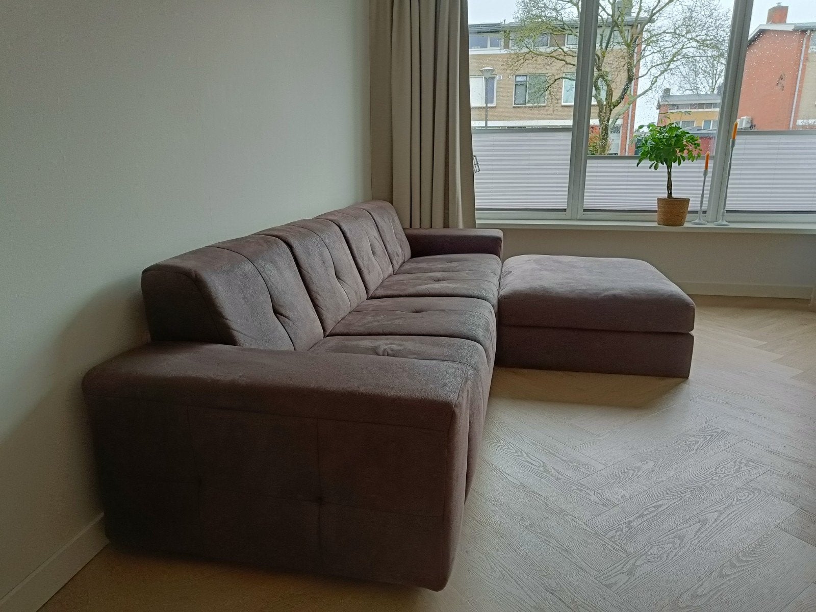 Grote hoekbank met chaise longue, stof, grijs, Huis en Inrichting, Banken | Bankstellen, Ophalen, Gebruikt, 100 tot 125 cm, Hoekbank