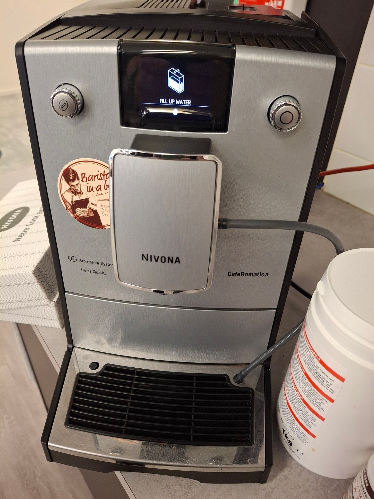 Nivona CafeRomatica Type 573 Koffemachine, Afneembaar waterreservoir, Gebruikt, Koffiemachine, 4 tot 10 kopjes