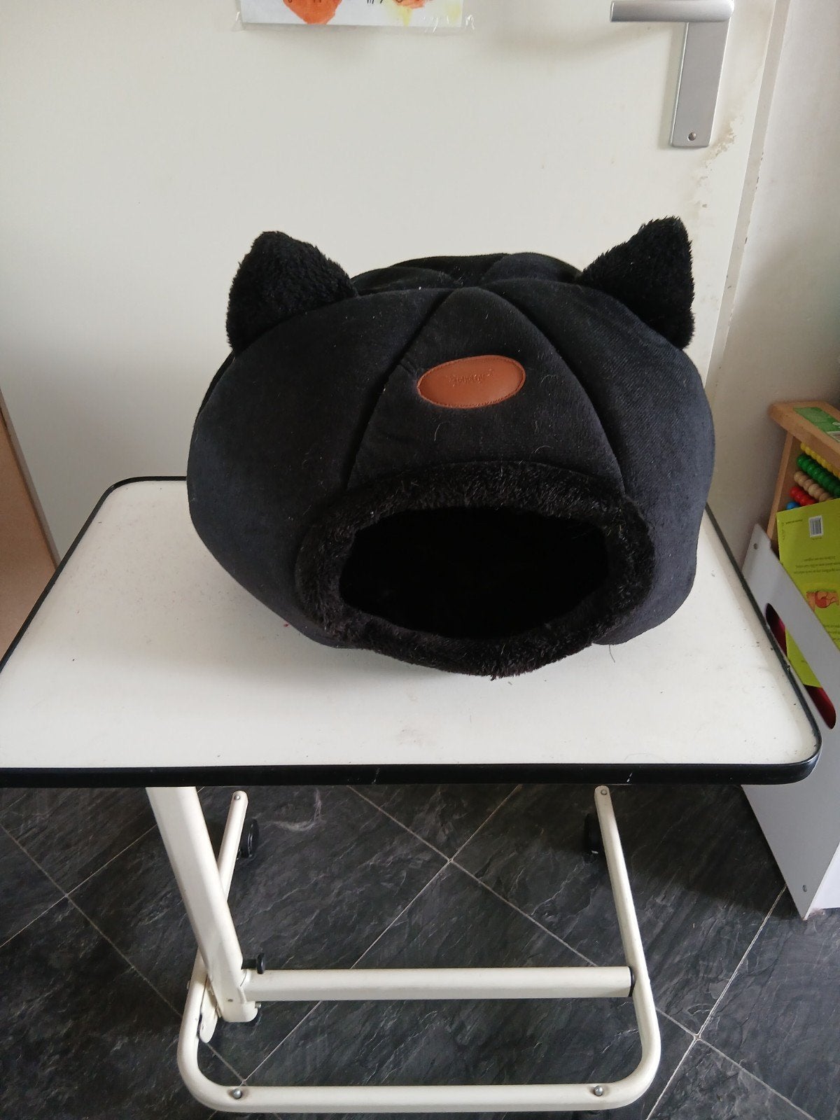 Leuk zwarte katten mandje, Dieren en Toebehoren, Kattenmanden, Ophalen of Verzenden, Gebruikt, Overige