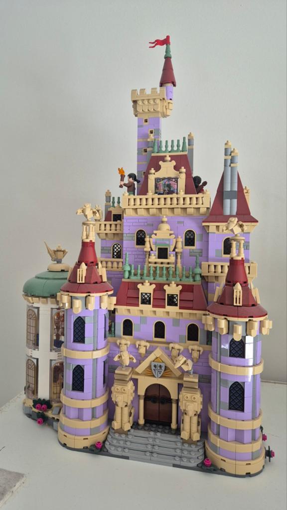 LEGO Disney Princess Belle en het Beest kasteel (43263), Ophalen of Verzenden, Zo goed als nieuw, Complete set, Lego