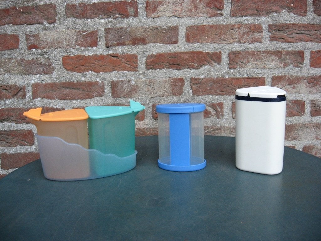 tupperware: melk-suikerset, strooibus, kruidenpot, Huis en Inrichting, Keuken | Tupperware, Ophalen of Verzenden, Zo goed als nieuw