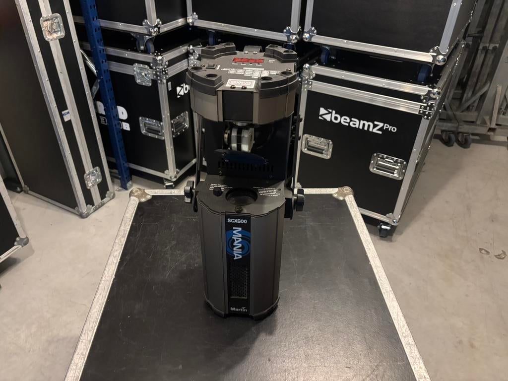 Te koop 8x Martin SCX600, Ophalen, Gebruikt, Licht