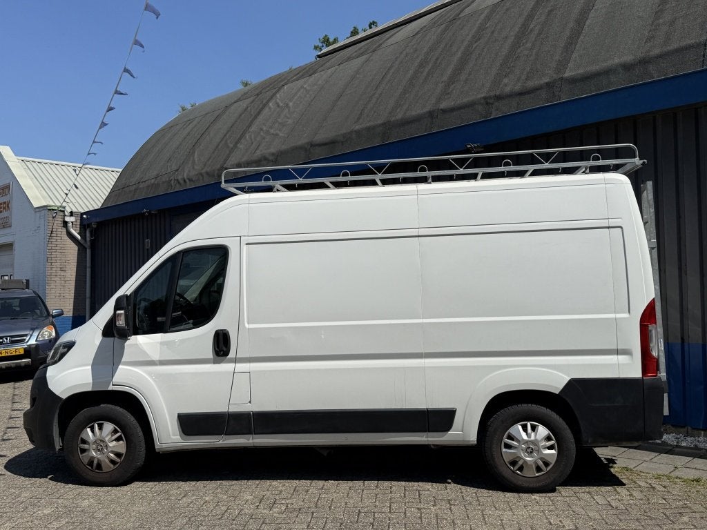 Peugeot Boxer 330 2.0 HDI L2H2 Navi / Airco (bj 2018), Parkeersensor, Gebruikt, Euro 6, 4 cilinders