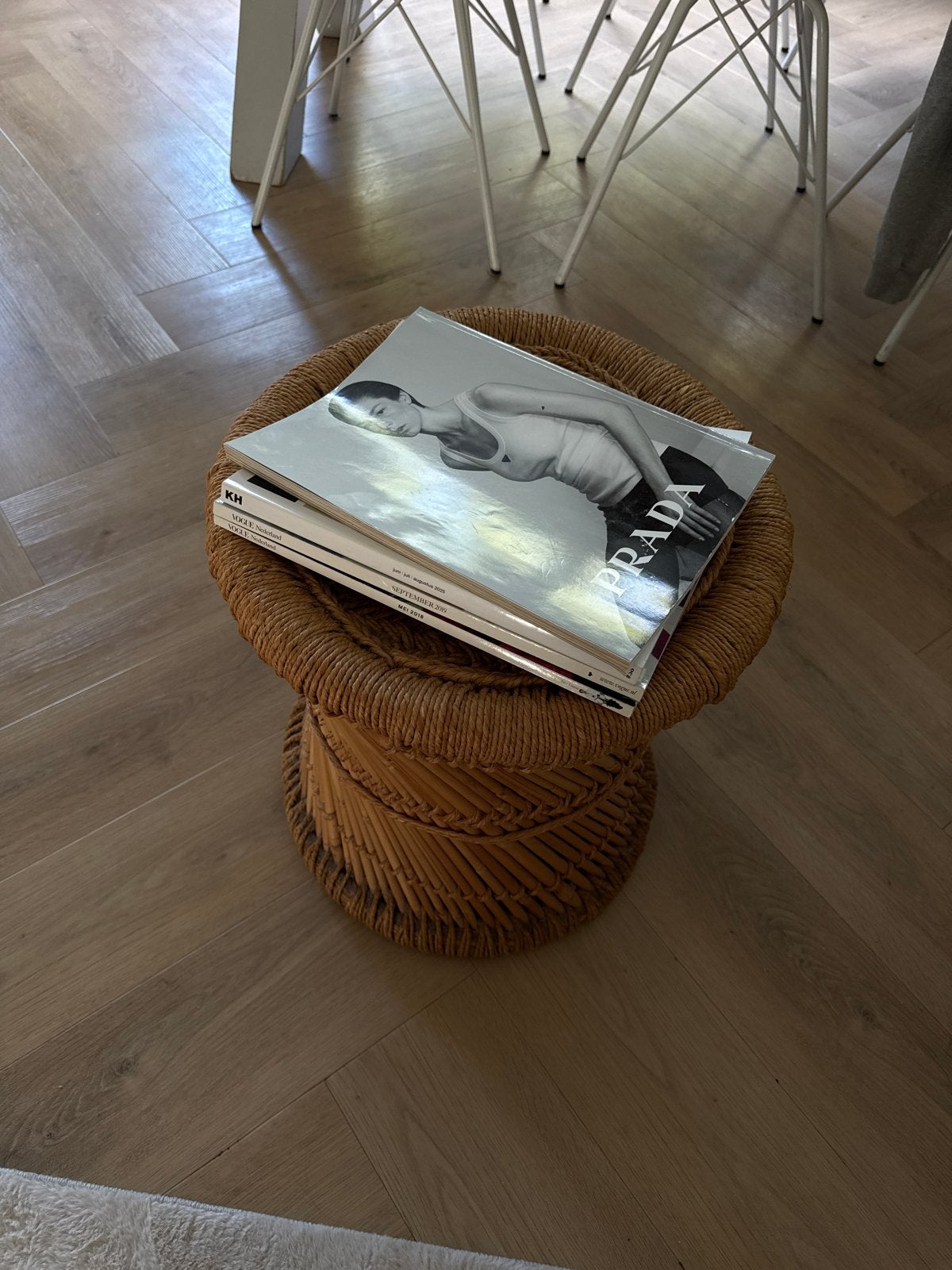Rotan krukje/bijzettafel, Ophalen, Gebruikt, Overige materialen