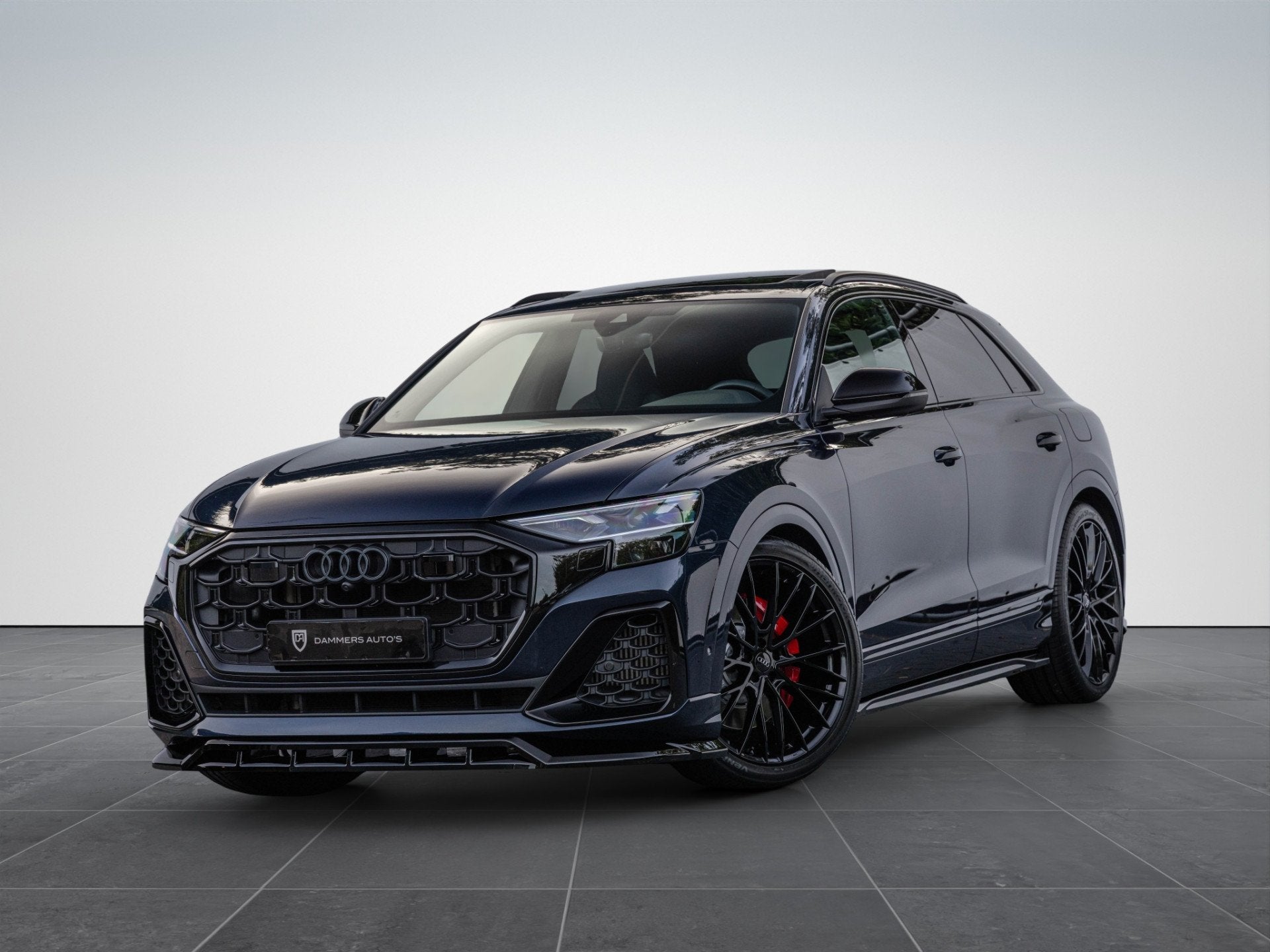 Audi Q8 60 TFSI e 490PK Quattro Competition S-stoelen Pano 4, Auto's, Automaat, Dealer onderhouden, Gebruikt, 2995 cc