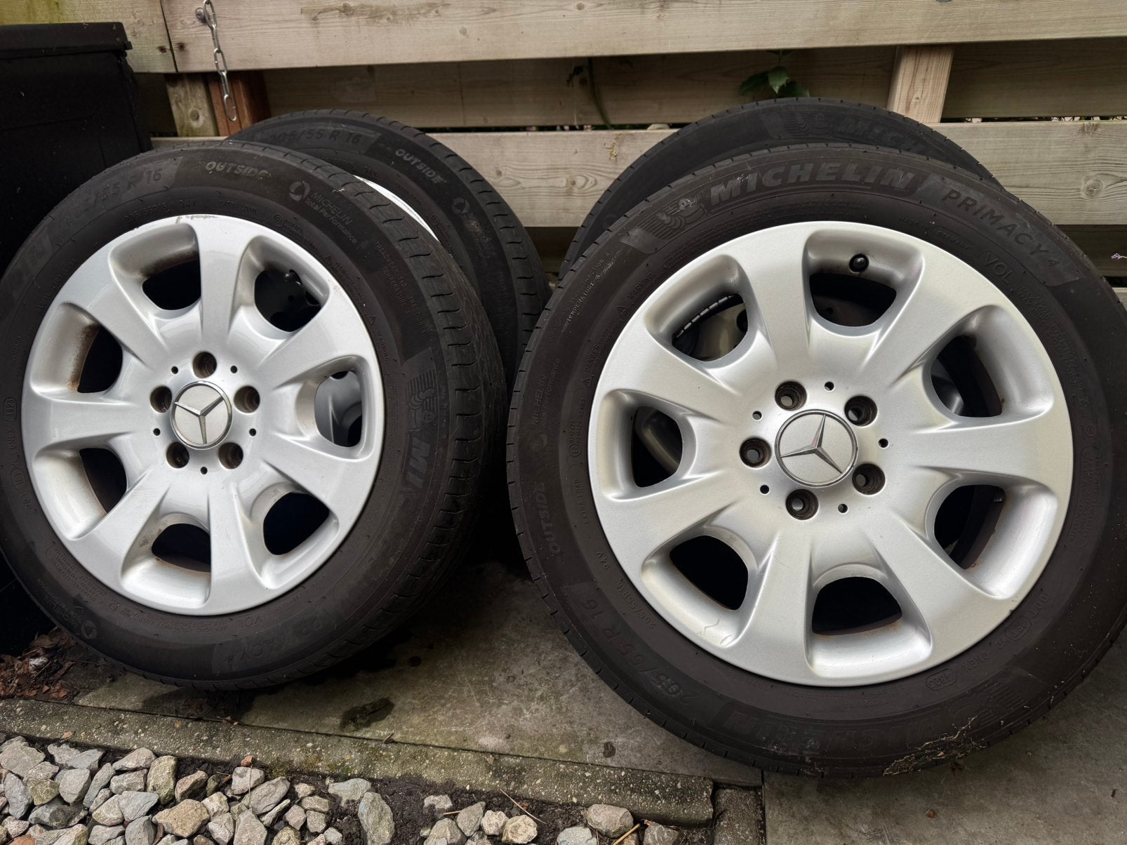 Mercedes-Benz 16 inch velgen met Michelin zomerbanden, Ophalen, Gebruikt, 16 inch, Banden en Velgen