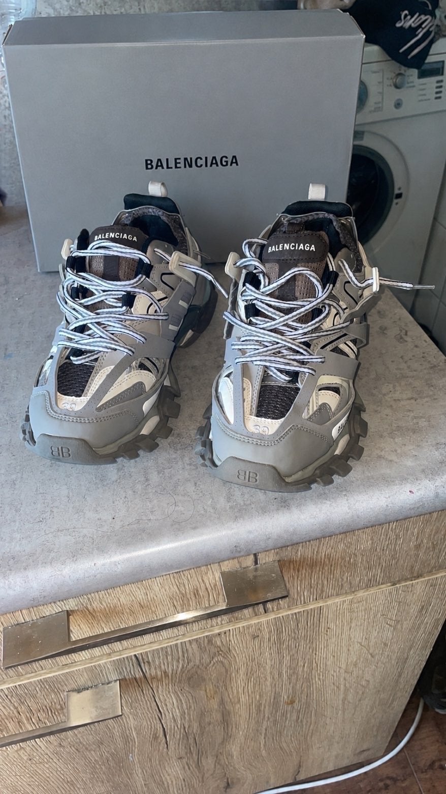 Balenciaga Track Sneakers - Grijs/Wit, Kleding | Dames, Schoenen, Nieuw, Sneakers of Gympen, Grijs, Ophalen of Verzenden