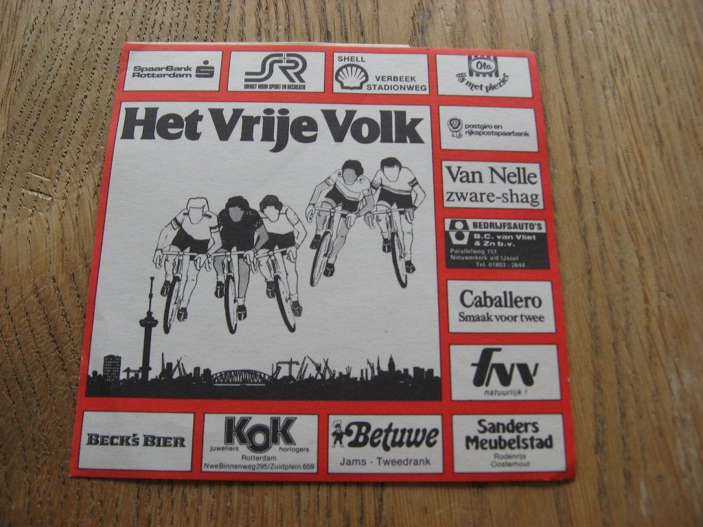 Vintage Sticker Het Vrije Volk Wielrennen, Verzamelen, Ophalen, Nieuw, Overige typen