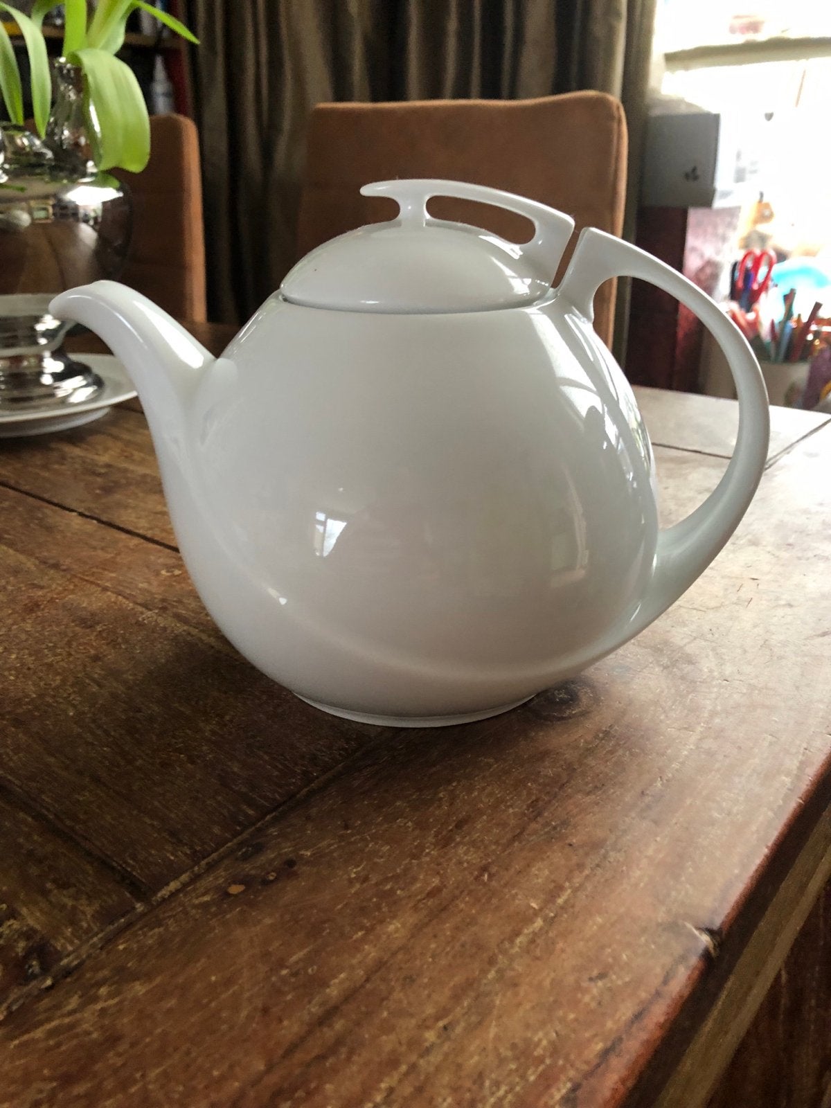 Witte theepot met theemuts en theelichtje, Theepot/fluitketel, Ophalen of Verzenden, Zo goed als nieuw, Steen/keramiek
