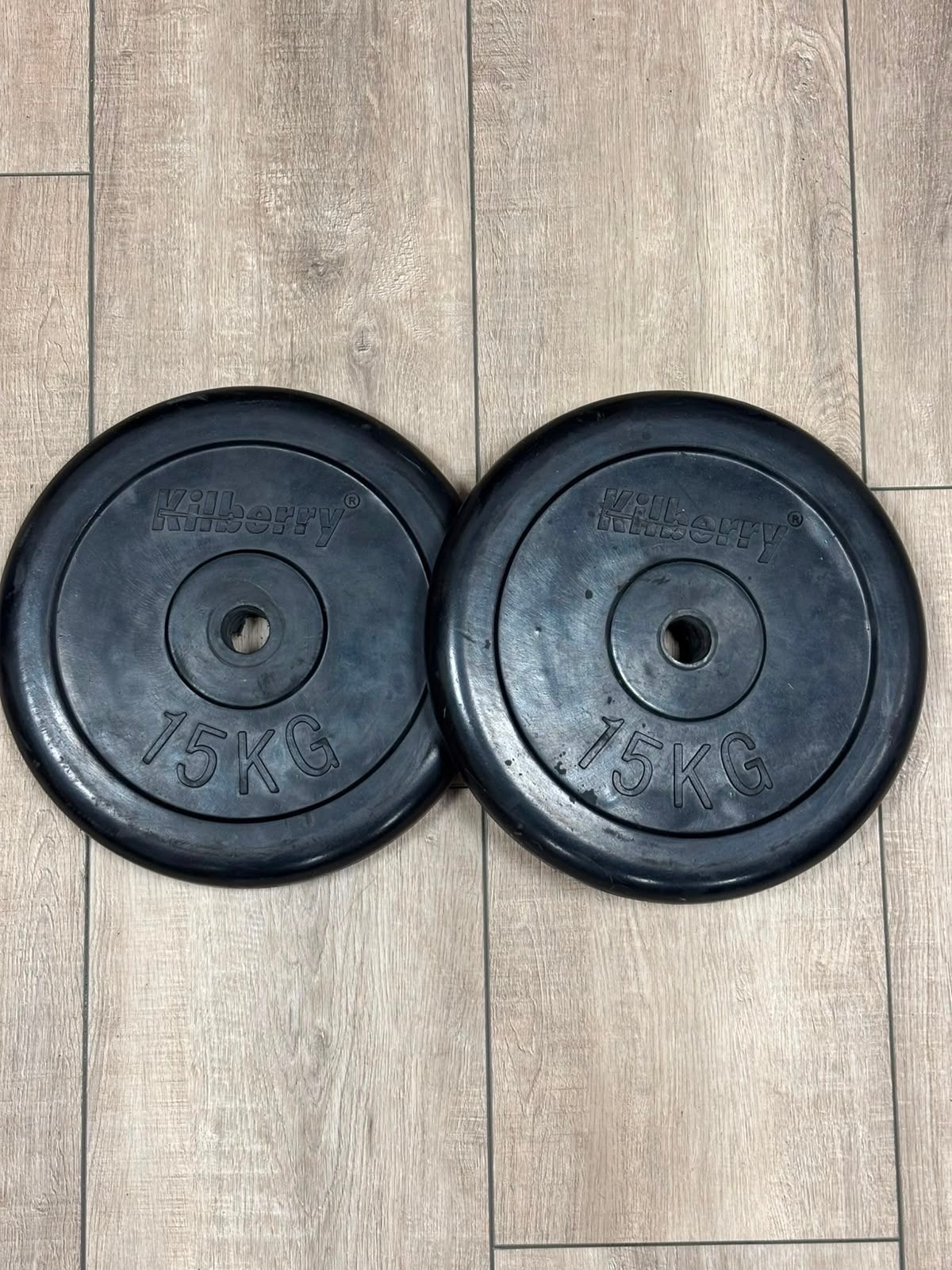 2x Kilberry Halterschijf 15 kg - 28mm gat, Ophalen, Gebruikt, Benen, Halterschijven