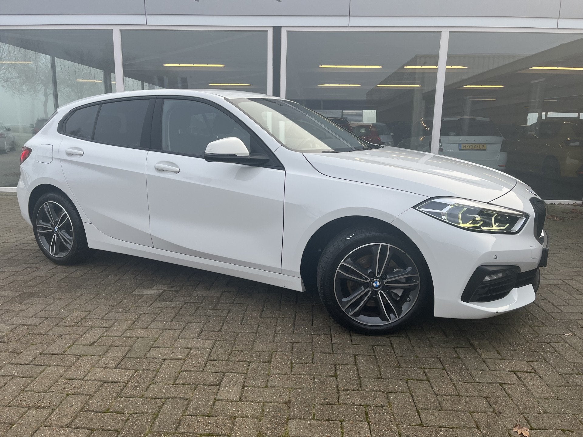 BMW 1-serie 116i Business Edition / Clima / Virtual / Led /, Auto's, Gebruikt, Wit, Origineel Nederlands, Bedrijf