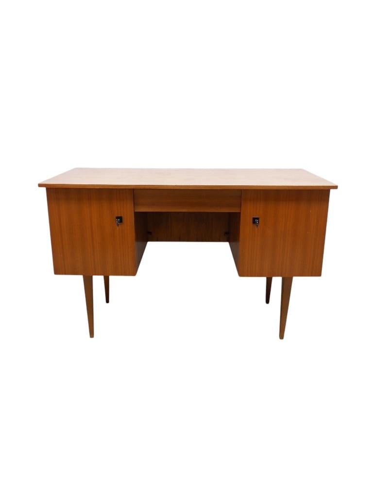vintage bureau, jaren 70, Ophalen, Gebruikt, 120 cm, Hout