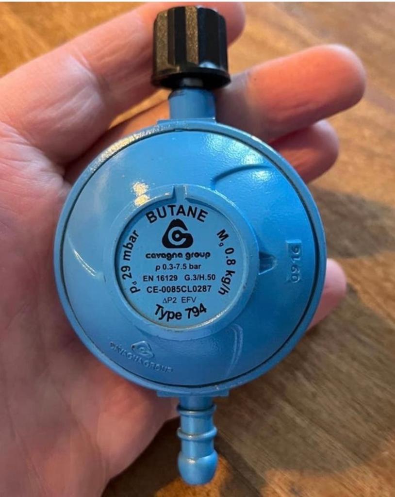 Nieuwe 29 mbar drukregelaar voor Campingaz gasflessen, Ophalen of Verzenden, Nieuw