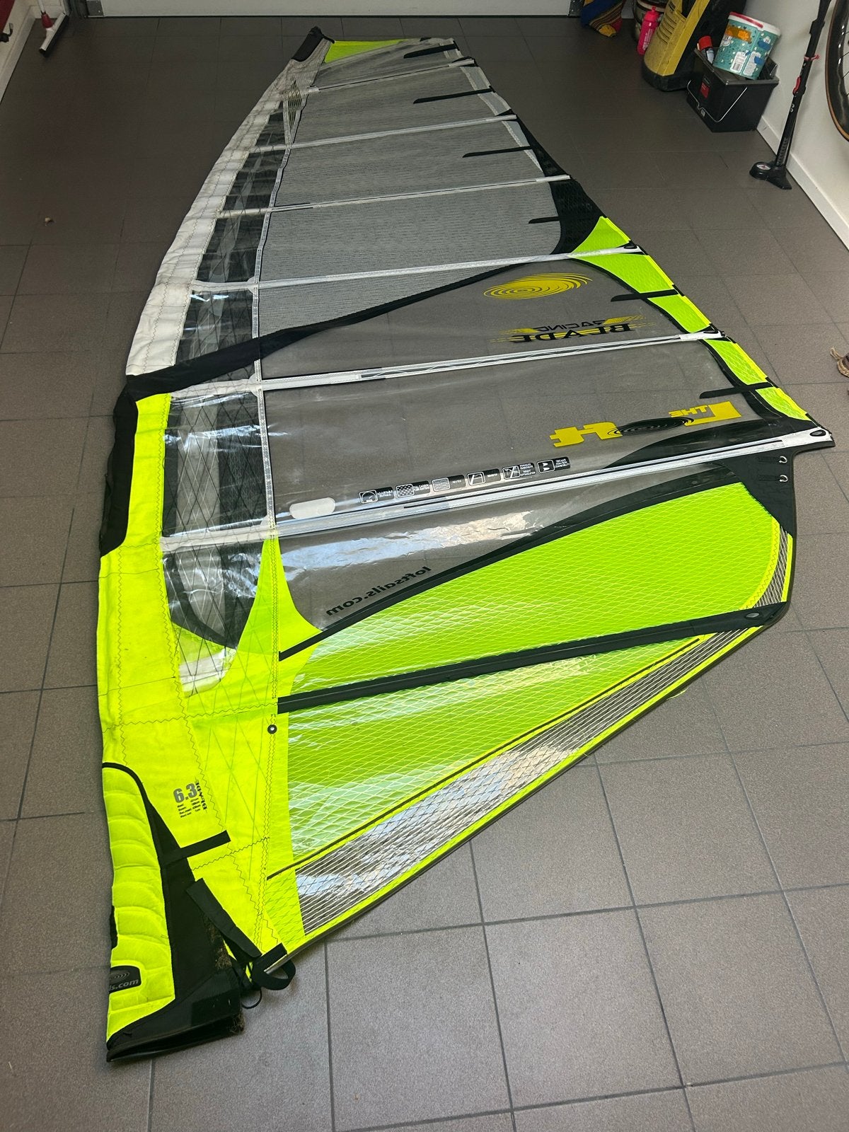 Loft Sails Racing Blade 6.3m² windsurfzeil - Nette staat, Watersport en Boten, Windsurfen, Gebruikt, 5 tot 6.5 m², Ophalen of Verzenden