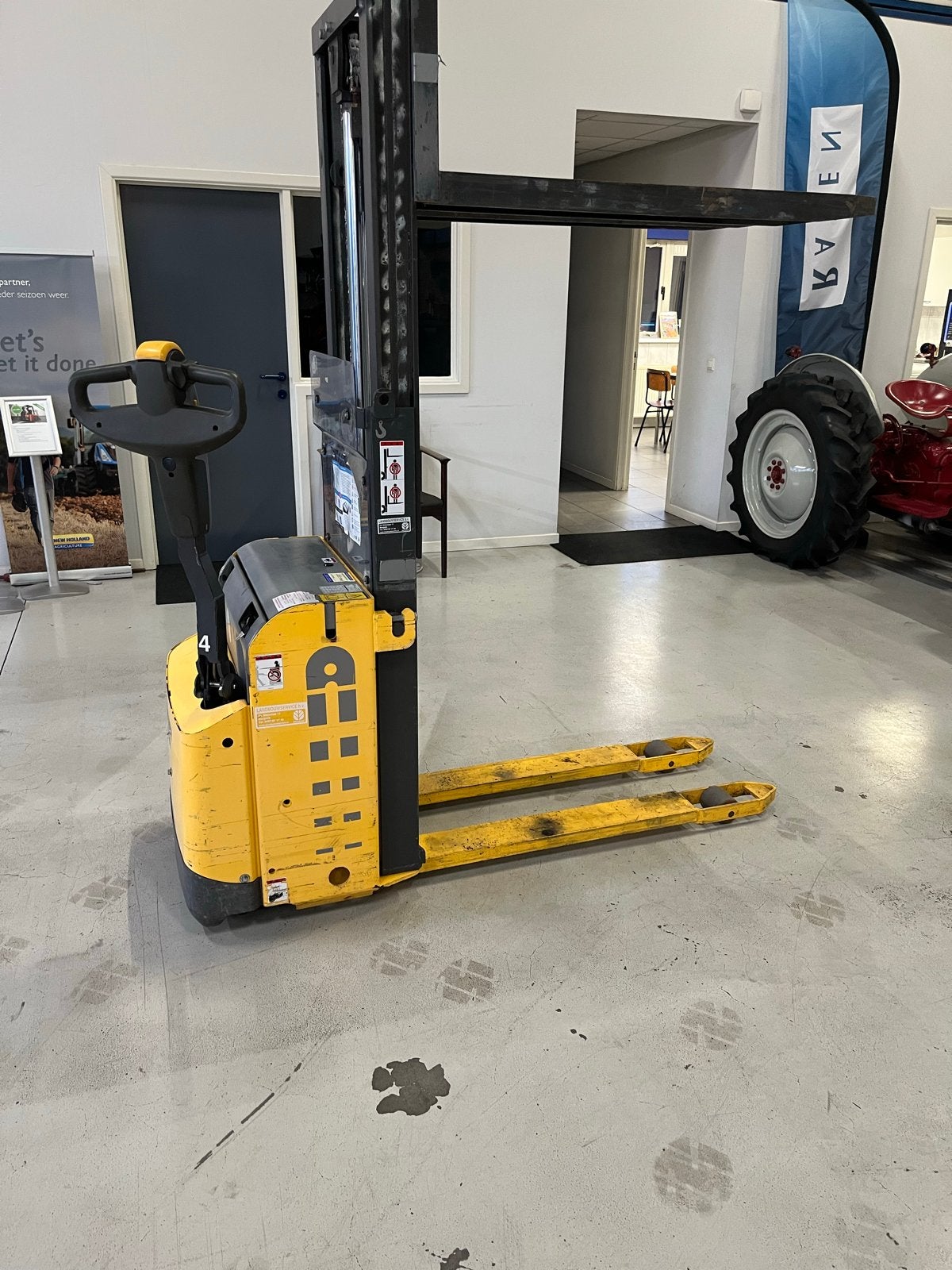 Atlet Solo Stapelaar 1250kg - Hefhoogte 1790mm, 1000 tot 2000 kg, Ophalen of Verzenden, Elektrisch, Stapelaar