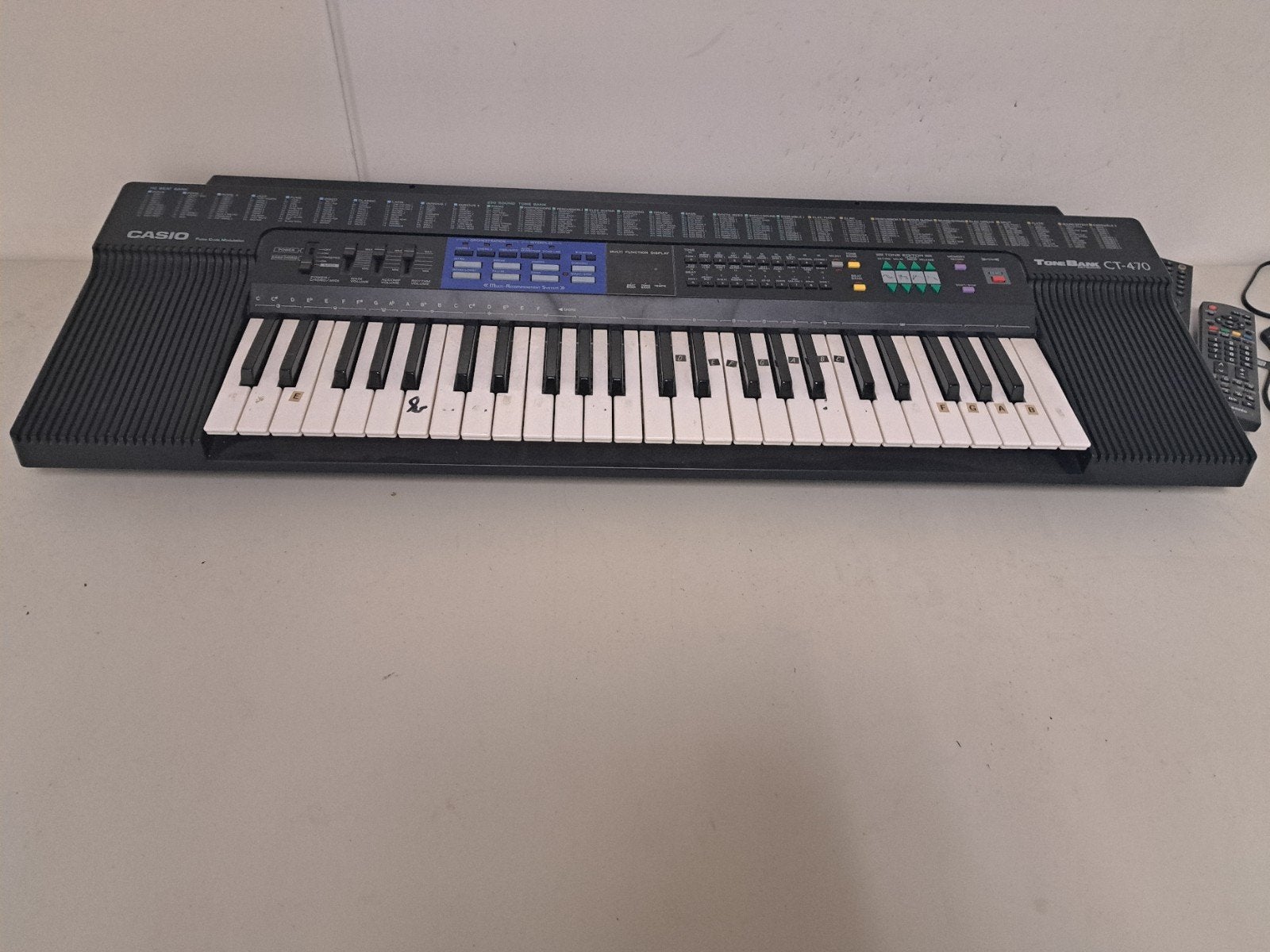 Casio ToneBank CT-470 Keyboard