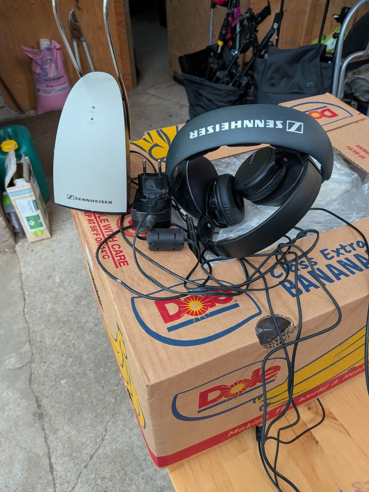 Sennheiser Draadloze Hoofdtelefoon met Zender, Audio, Tv en Foto, Koptelefoons, Gebruikt, Sennheiser, Ophalen of Verzenden, Over-ear