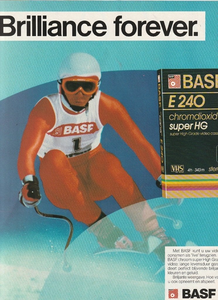 retro reclame 1987 BASF videobanden ski's sneeuw, Verzenden, Overige typen