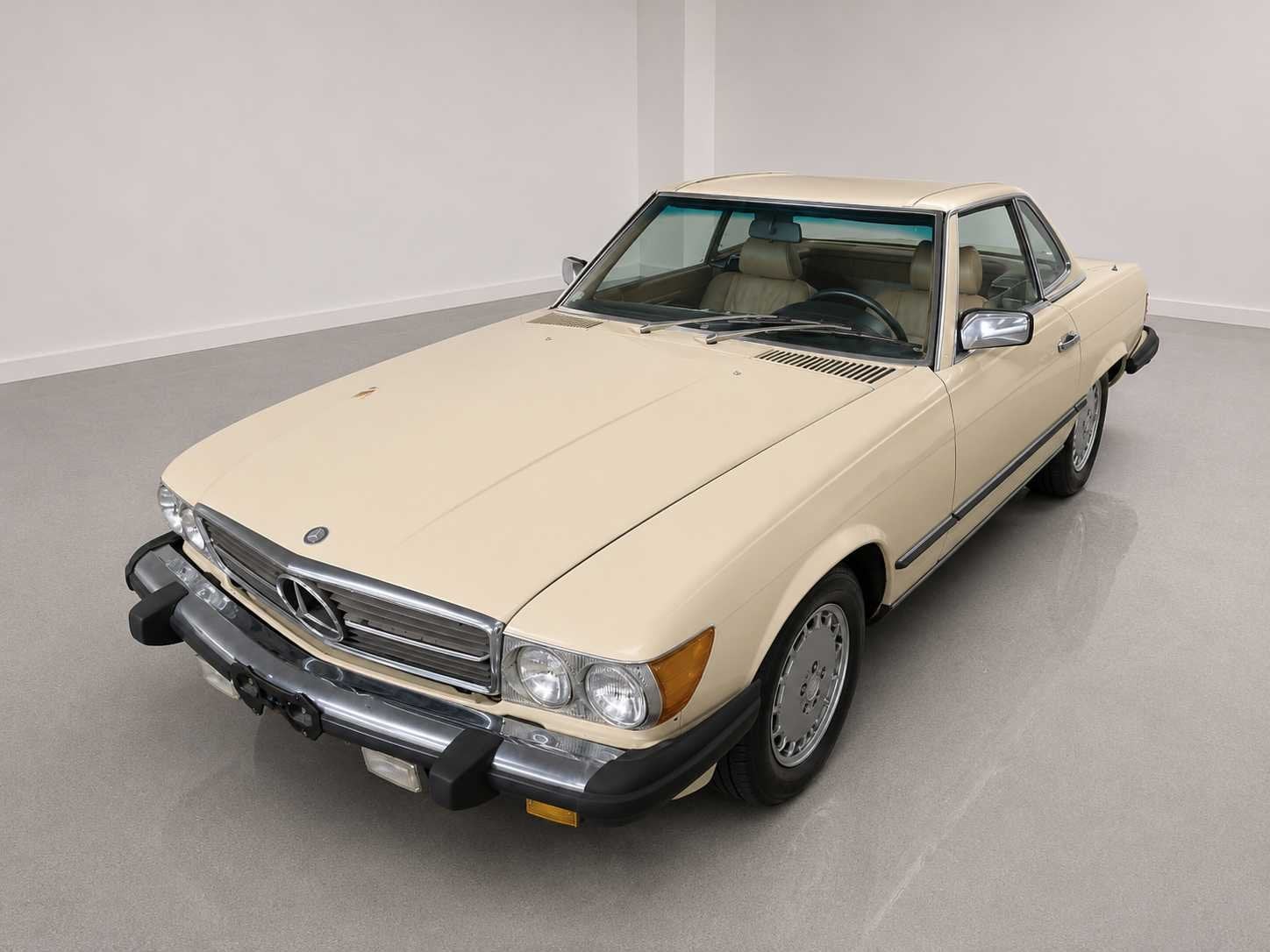 1987 Mercedes-Benz 560 SL Roadster | German Classic Sports C, Auto's, Automaat, Overige carrosserieën, Mercedes-Benz, Bedrijf