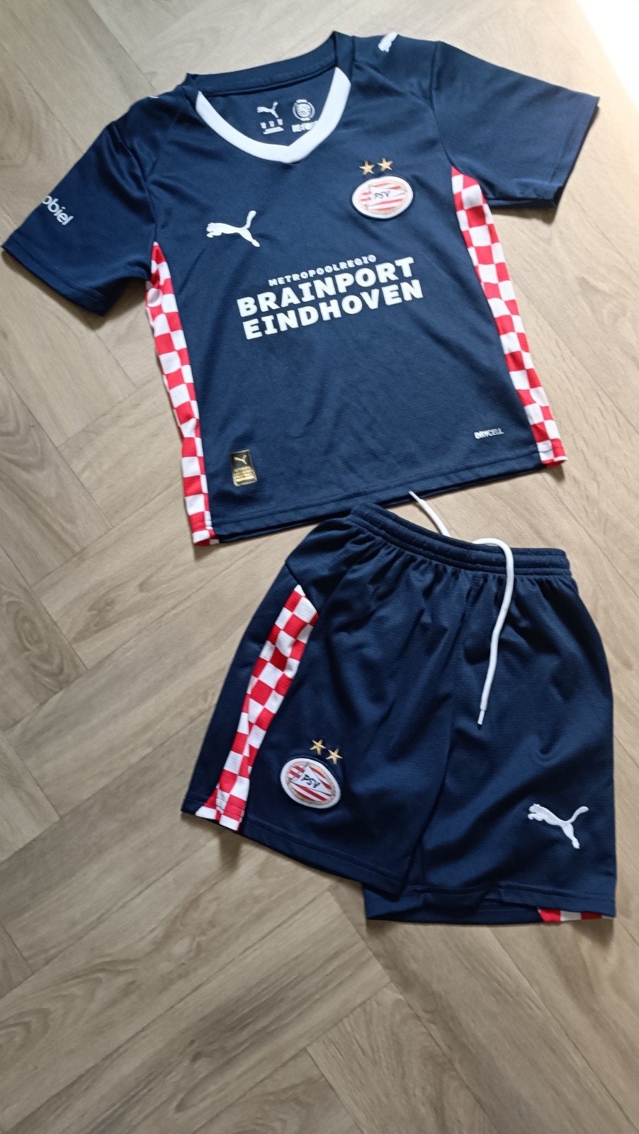 PSV uit tenue 128, Ophalen of Verzenden, Jongen of Meisje, Sport- of Zwemkleding